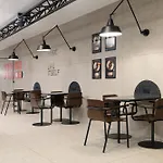 南希中心火车站宜必思尚品酒店 3* 南锡