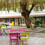 Ibis Styles Centre Gare Нанси