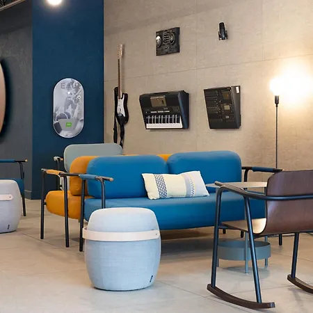 Ibis Styles Centre Gare Hotel 3*