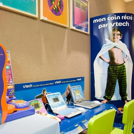Ibis Styles Centre Gare 3* נאנסי