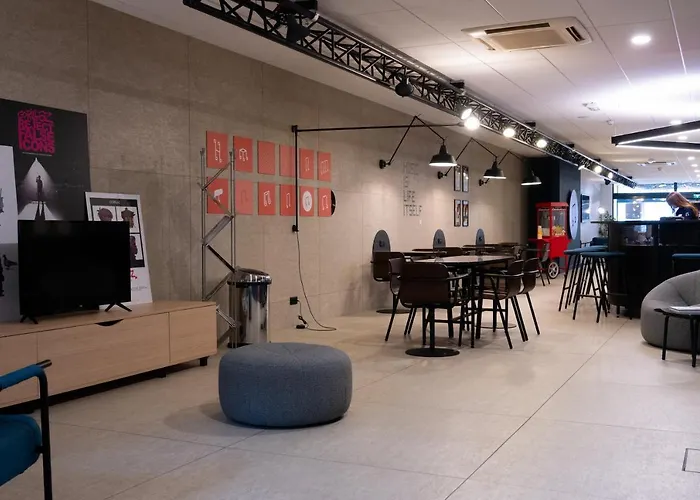 Отель Ibis Styles Centre Gare 3*